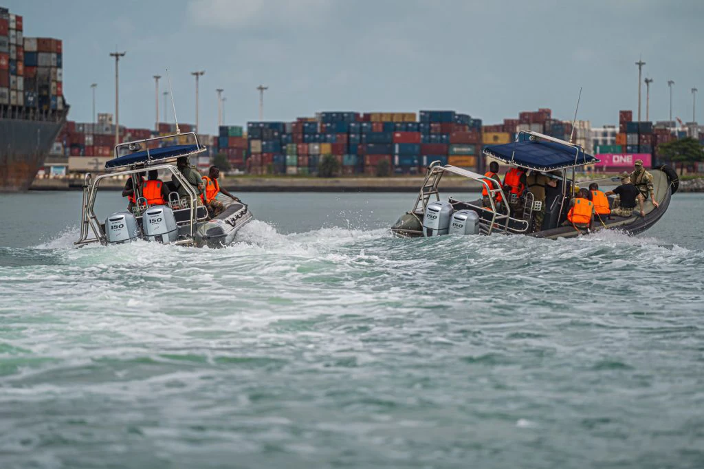 Une patrouille de la Marine béninoise en mer