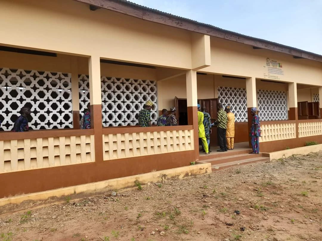 Une salle de classe à Pobè. Image d'illustration