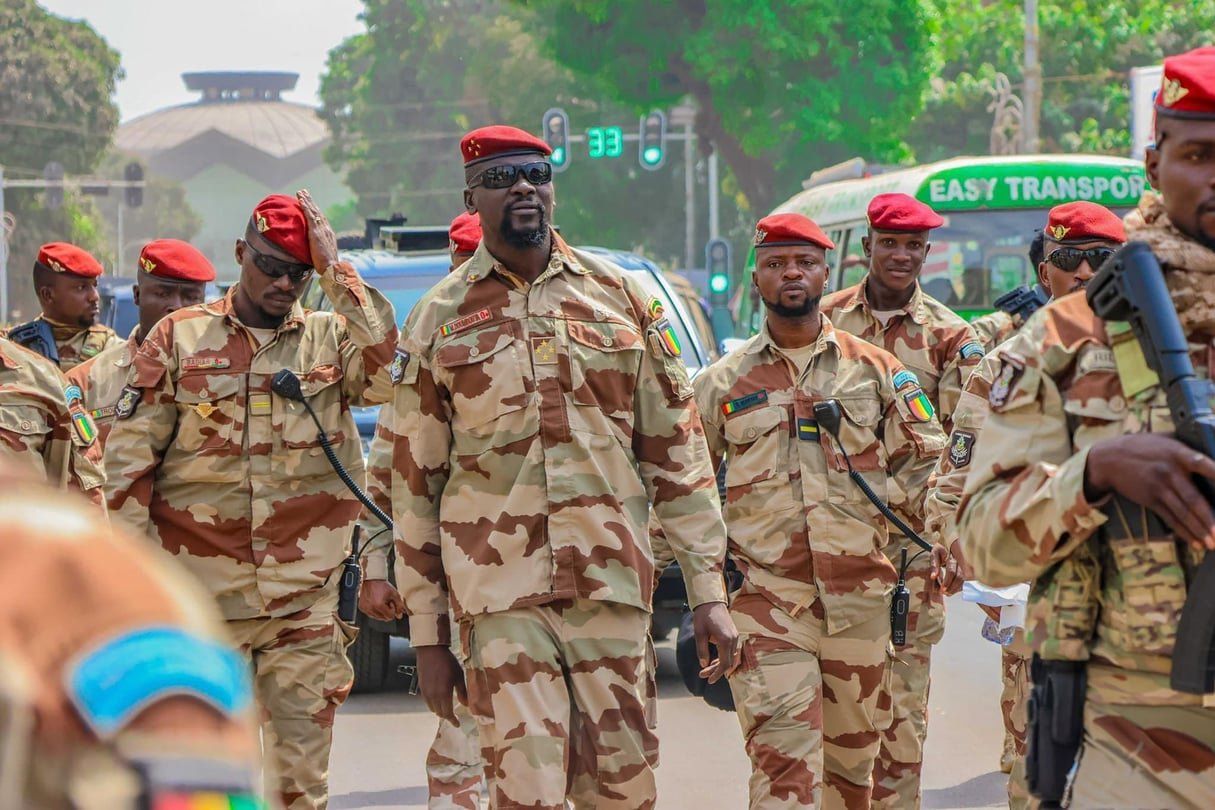 Le président de la transition guinéenne, le Colonel Mamadi Doumbouya