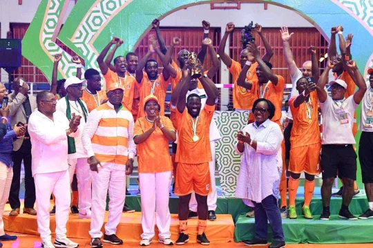 Des joueurs Ivoiriens célébrant leur victoire à la finale de la Coupe du monde de Maracana 2024