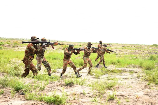 Des militaires de la Garde républicaine lors d'une séance d'entraînement