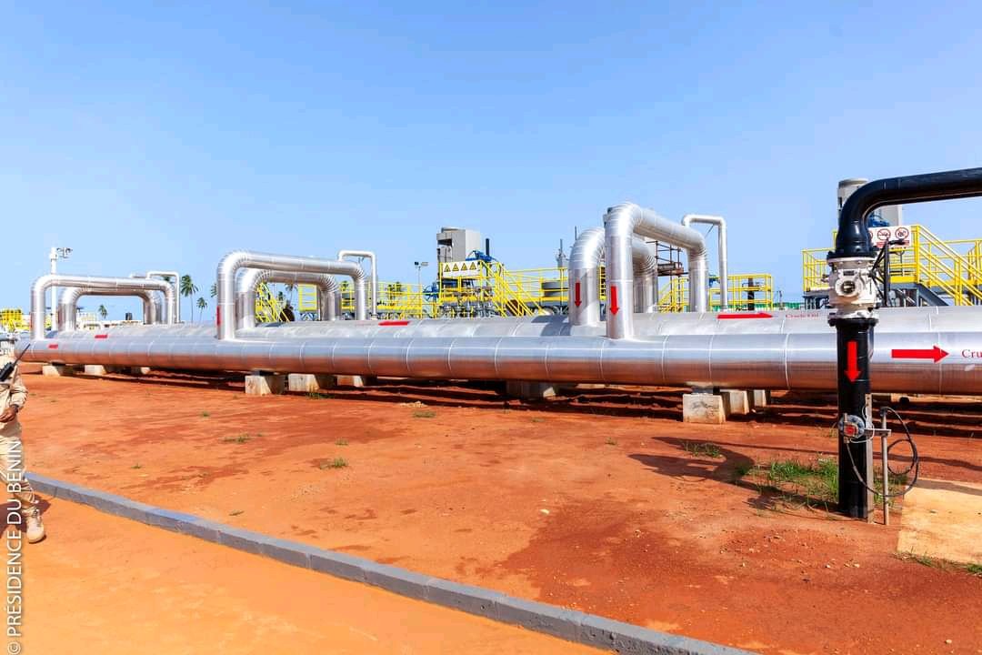 Intérieur du pipeline Bénin-Niger à Sèmè-Kpodji. © Présidence du Bénin
